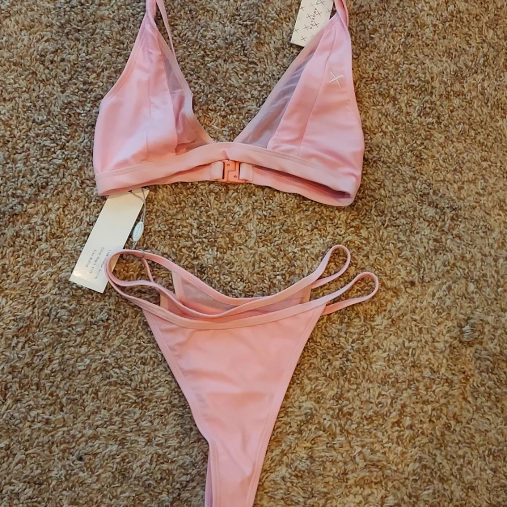Boutine LA Pink Bikini Set - Picture 1 of 10